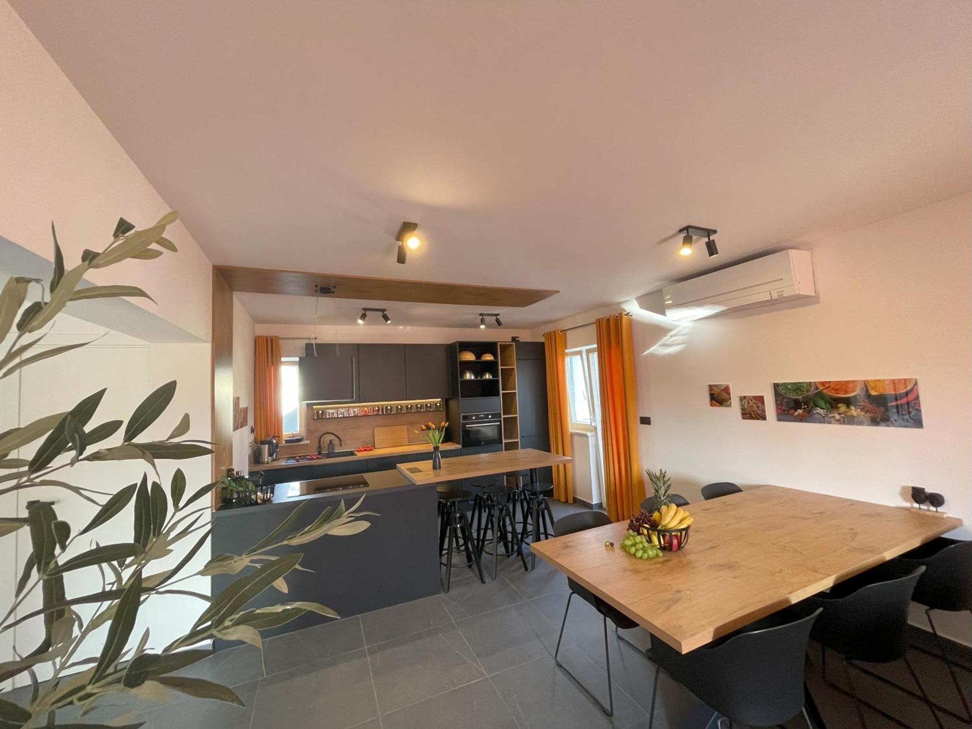 Valkane Beach Apartments Pula Luaran gambar