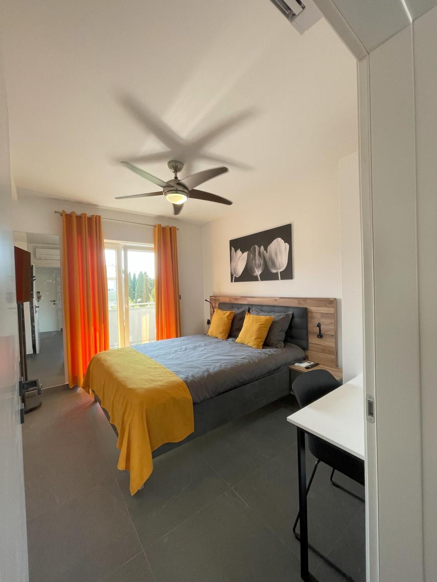 Valkane Beach Apartments Pula Luaran gambar