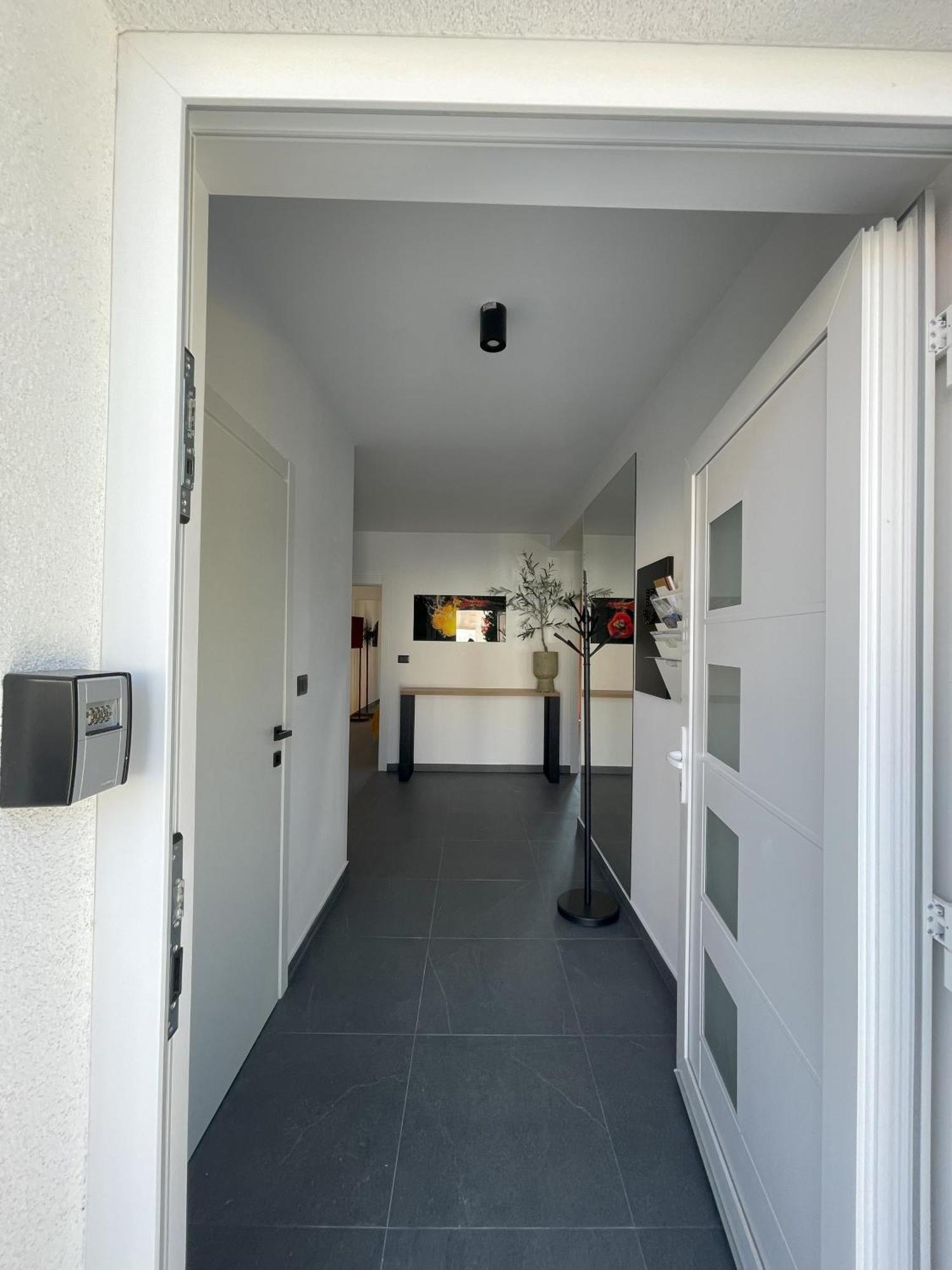 Valkane Beach Apartments Pula Luaran gambar